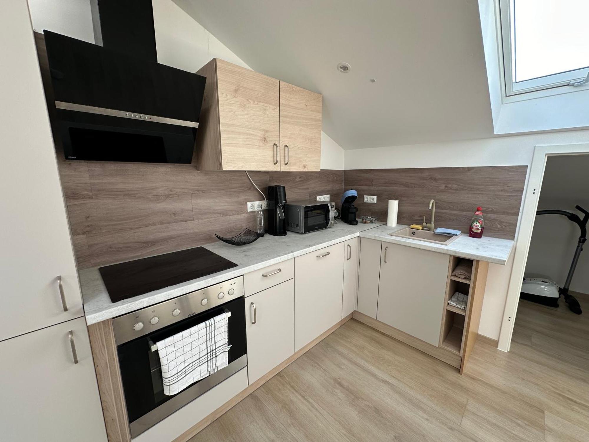 Grosse Ferienwohnung Gaestehaus Neubau Merzig 120M2 Exterior foto